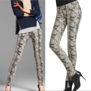 CAbi Diamondback Snakeskin Print Super Skinny Low Rise Jeans Style 958 Size 4
